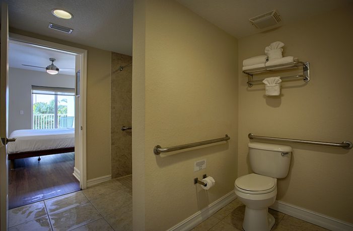 Imagen de la habitación del Hotel Crystal Palms Beach Resort. Foto 6