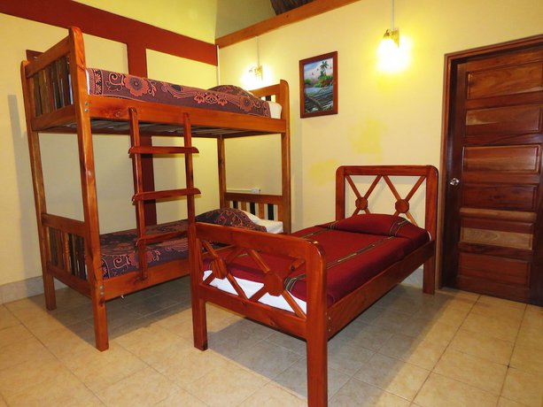 Imagen de la habitación del Hotel Crystal Paradise Resort. Foto 16