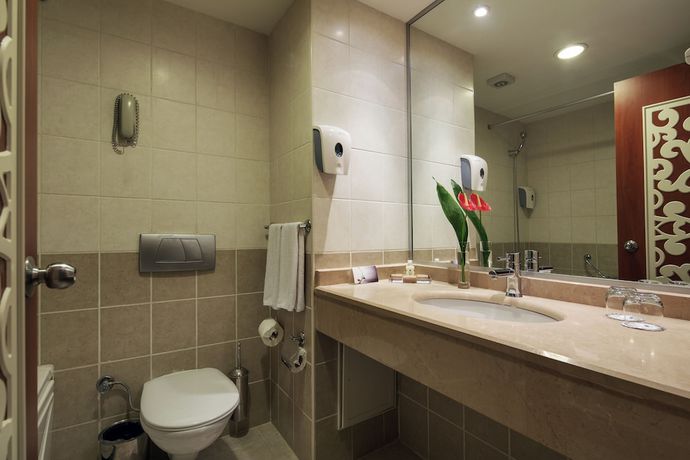 Imagen de la habitación del Hotel Crystal Paraiso Aqua Collection. Foto 7