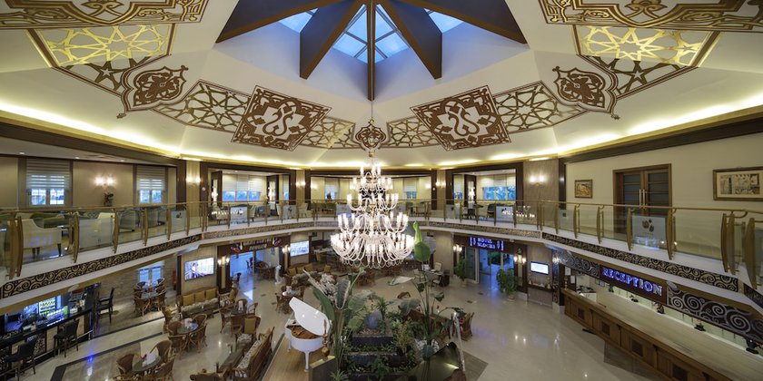 Imagen de los interiores del Hotel Crystal Paraiso Aqua Collection. Foto 8