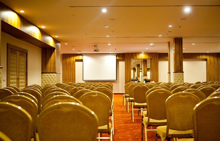 Imagen de los interiores del Hotel Crystal Paraiso Verde. Foto 10