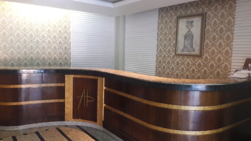 Imagen de los interiores del Hotel Crystal Plaza Marista, Goiania. Foto 17
