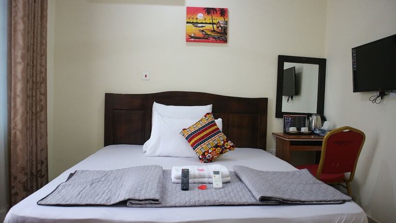 Imagen de la habitación del Hotel Crystal Premier. Foto 17