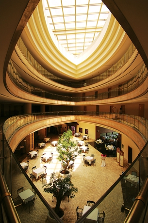 Imagen de los interiores del Hotel Crystal Prestige. Foto 12