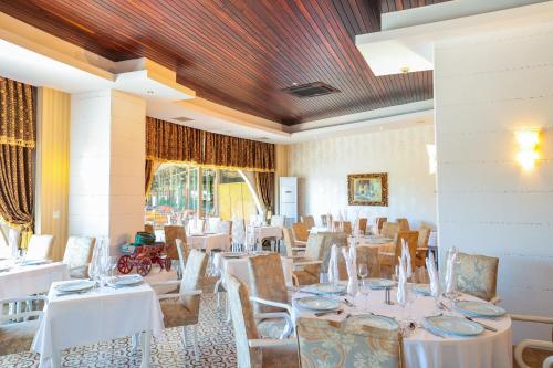 Imagen del bar/restaurante del Hotel Crystal Prestige Pearl Collection. Foto 7