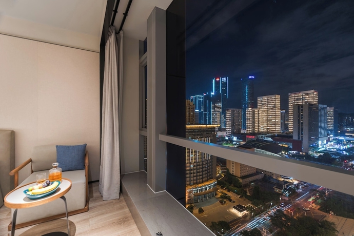 Imagen de la habitación del Hotel Crystal Qingdao MixC Shandong Road. Foto 8
