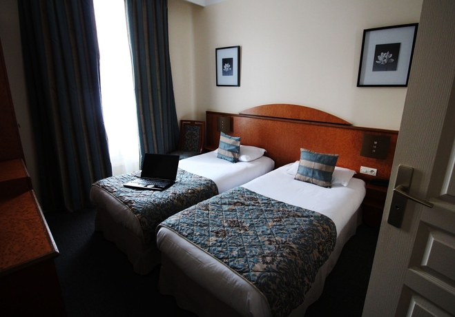 Imagen de la habitación del Hotel Crystal, Reims. Foto 5