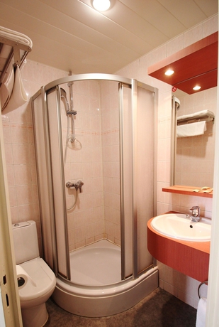 Imagen de la habitación del Hotel Crystal, Reims. Foto 6