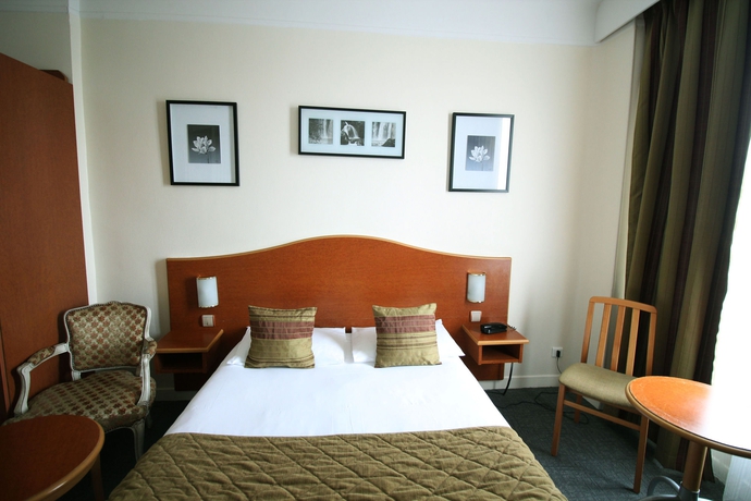 Imagen de la habitación del Hotel Crystal, Reims. Foto 11