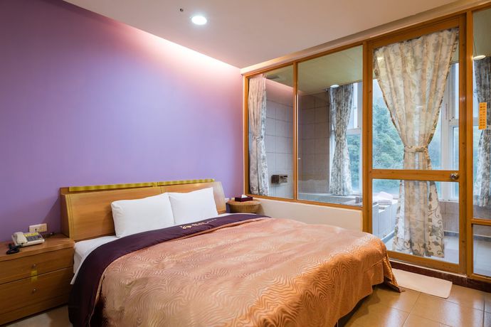 Imagen de la habitación del Hotel Crystal, Ren'ai. Foto 6