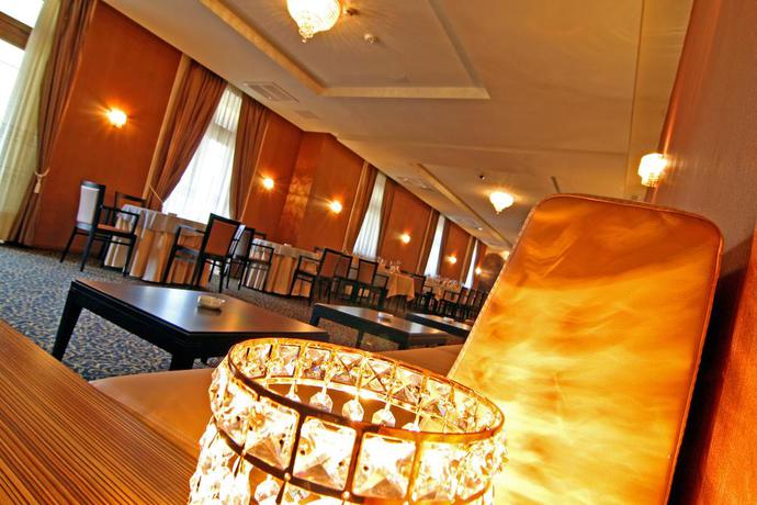 Imagen de los interiores del Hotel Crystal, Sarajevo. Foto 15