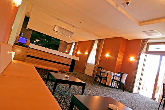 Imagen de los interiores del Hotel Crystal, Sarajevo. Foto 16