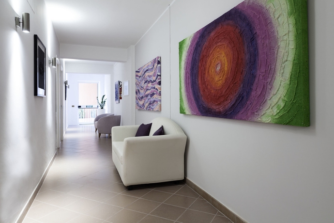 Imagen de los interiores del Hotel Crystal Sea. Foto 7