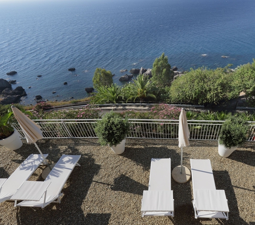 Imagen general del Hotel Crystal Sea. Foto 3