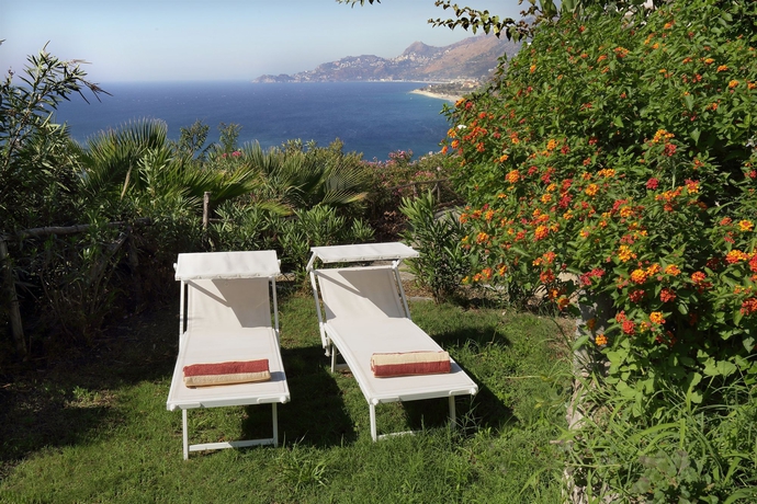 Imagen de los exteriores del Hotel Crystal Sea. Foto 6