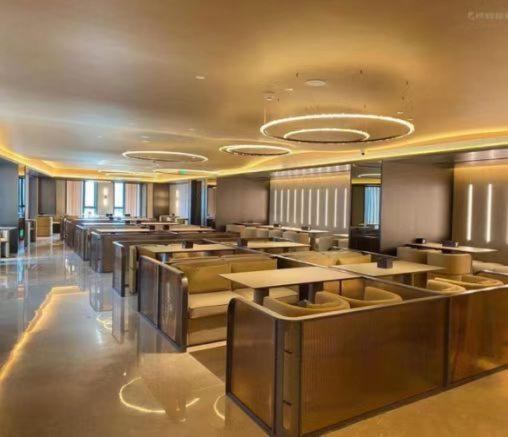 Imagen del bar/restaurante del Hotel Crystal Shanghai Changfeng Business District. Foto 2