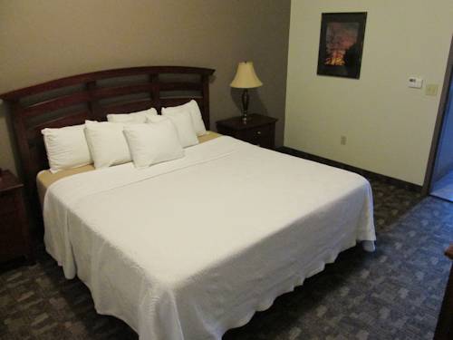 Imagen de la habitación del Hotel Crystal Springs Inn and Suites. Foto 7