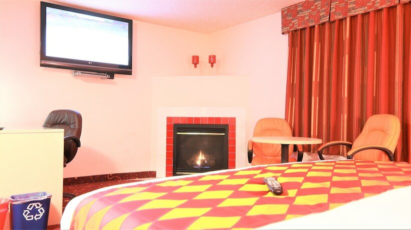 Imagen de la habitación del Hotel Crystal Star Inn Edmonton Airport. Foto 13