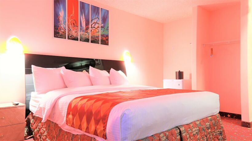 Imagen de la habitación del Hotel Crystal Star Inn Edmonton Airport. Foto 16