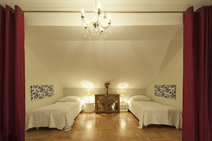 Imagen de la habitación del Hotel Crystal Suites Chez Helena. Foto 2