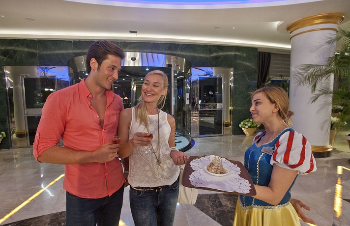 Imagen de los interiores del Hotel Crystal Sunset. Foto 13