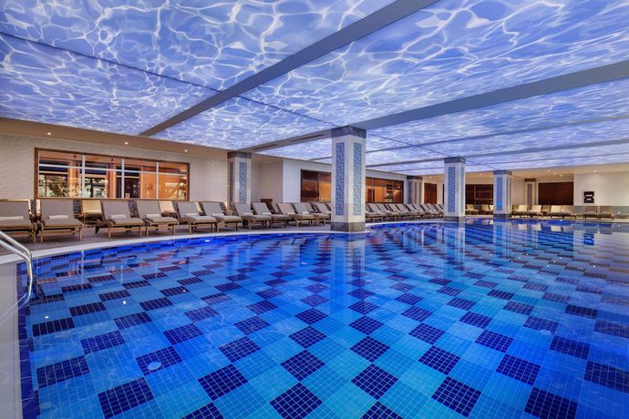 Imagen de la piscina del Hotel Crystal Sunset Pearl Collection. Foto 13