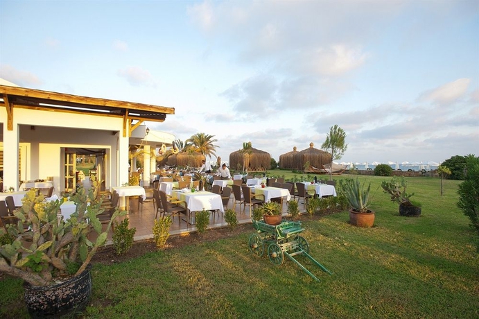 Imagen del bar/restaurante del Hotel Crystal Tat Beach. Foto 10