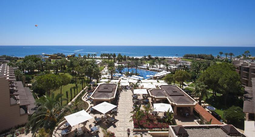 Imagen general del Hotel Crystal Tat Beach. Foto 9