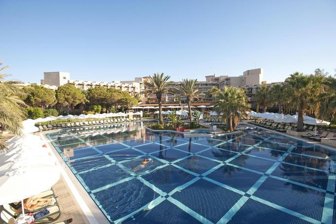 Imagen general del Hotel Crystal Tat Beach. Foto 2