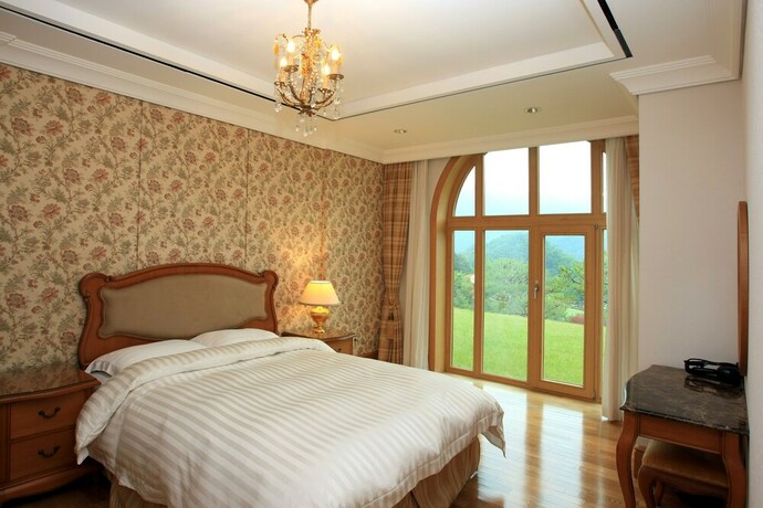 Imagen de la habitación del Hotel Crystal Valley CC - Golden Village. Foto 34