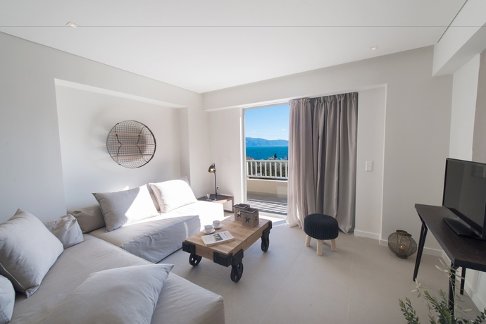 Imagen de la habitación del Hotel Crystal Waters. Foto 7