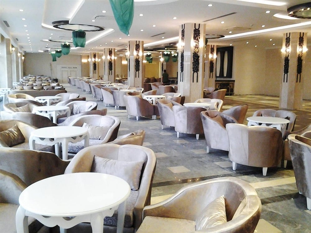 Imagen de los interiores del Hotel Crystal Waterworld. Foto 12