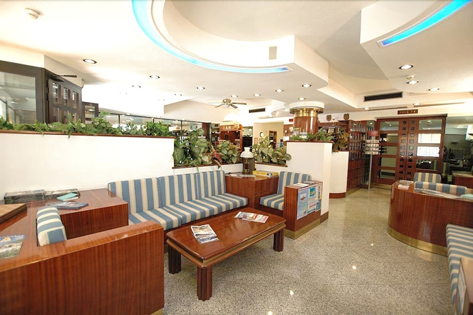 Imagen de los interiores del Hotel Crystal and Residence. Foto 18