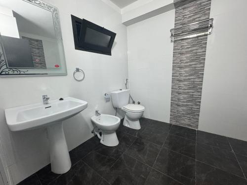 Imagen general del Hotel Crystal boulevard Single/Double. Foto 16