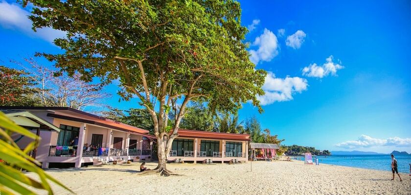 Imagen general del Hotel Crystal white sand resort. Foto 6