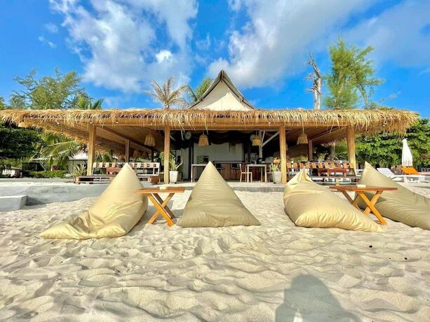 Imagen general del Hotel Crystal white sand resort. Foto 7