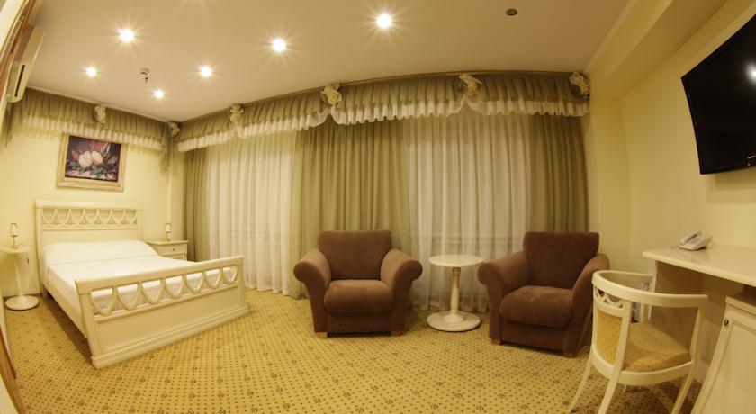 Imagen de la habitación del Hotel Crystall De Luxe. Foto 4