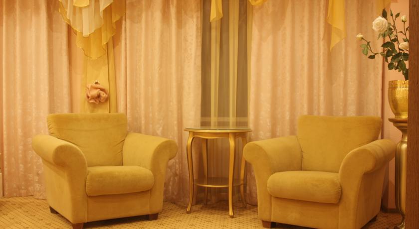 Imagen de la habitación del Hotel Crystall De Luxe. Foto 5