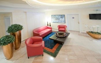 Imagen de los interiores del Hotel Crystls. Foto 13