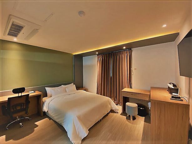 Imagen de la habitación del Hotel Cs Plaza. Foto 5