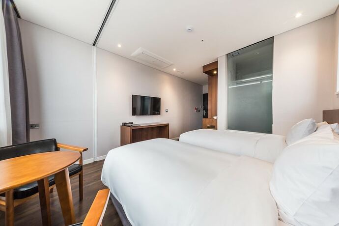 Imagen de la habitación del Hotel Cs Premier. Foto 11