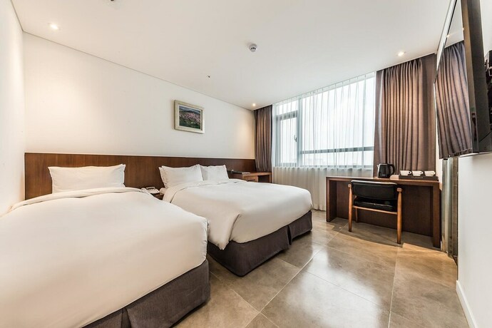 Imagen de la habitación del Hotel Cs Premier. Foto 17