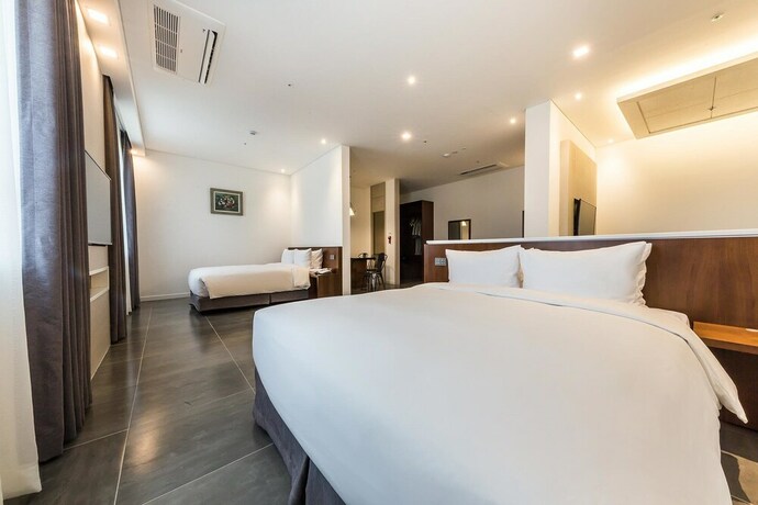 Imagen de la habitación del Hotel Cs Premier. Foto 18