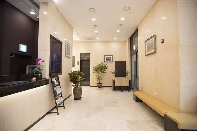 Imagen de los interiores del Hotel Cs Premier. Foto 20