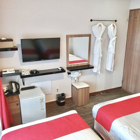 Imagen general del Hotel Cs Premier Hotel. Foto 3