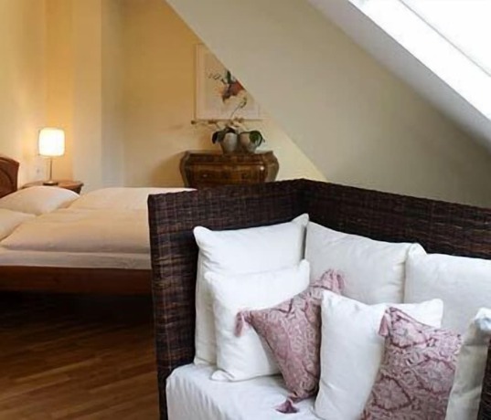 Imagen de la habitación del Hotel Csejtei. Foto 11
