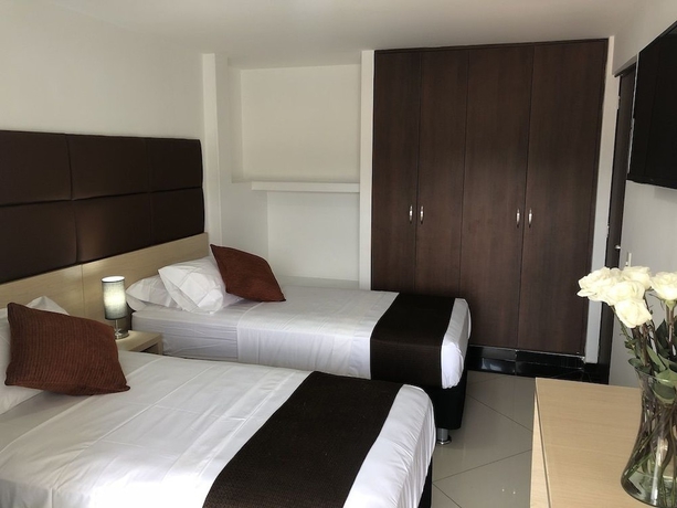 Imagen de la habitación del Hotel Csi Medellín. Foto 18