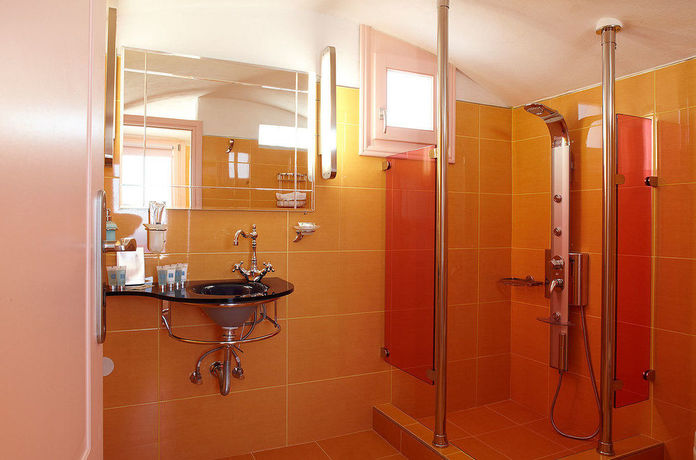 Imagen de la habitación del Hotel Csky. Foto 5