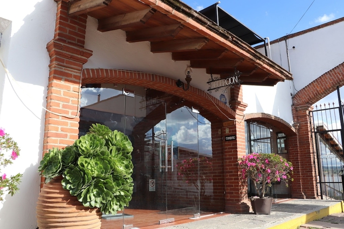 Imagen de los interiores del Hotel Cuamanco. Foto 11