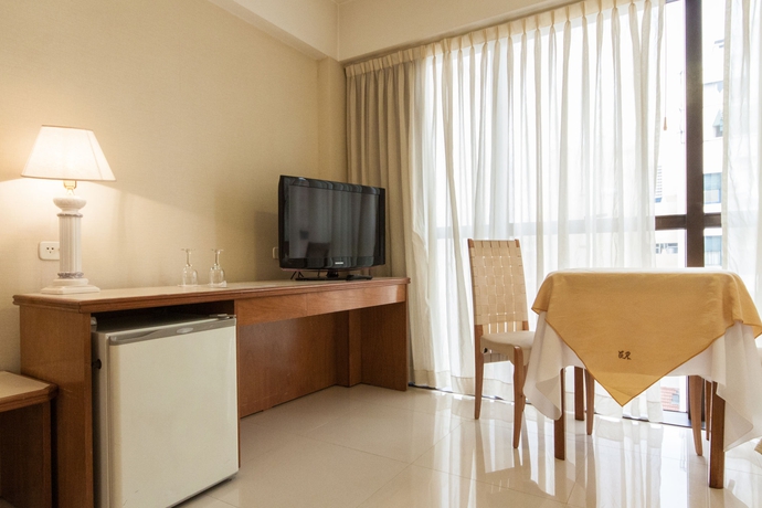 Imagen de la habitación del Hotel Cuatro Reyes. Foto 5